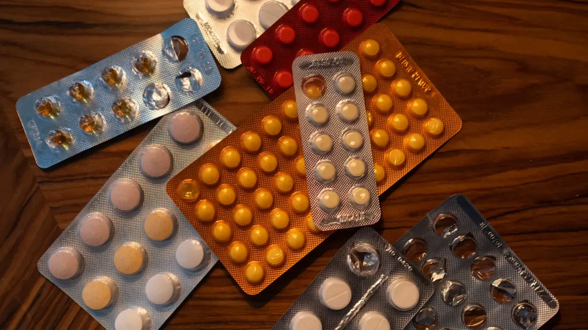 How to Choose The Best Packaging For Supplements 2 Supplement Packaging Options and Materials
